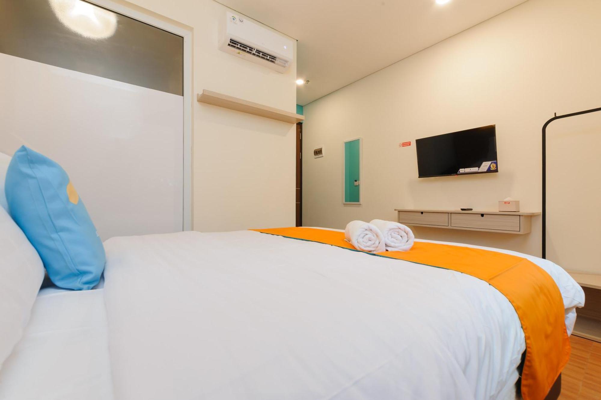 Sans Hotel Tajur Bogor Bantarkamang Exterior photo
